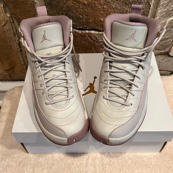 Jordan 12 Retro Heiress Plum Fog (GS) - Picture 2 of 4